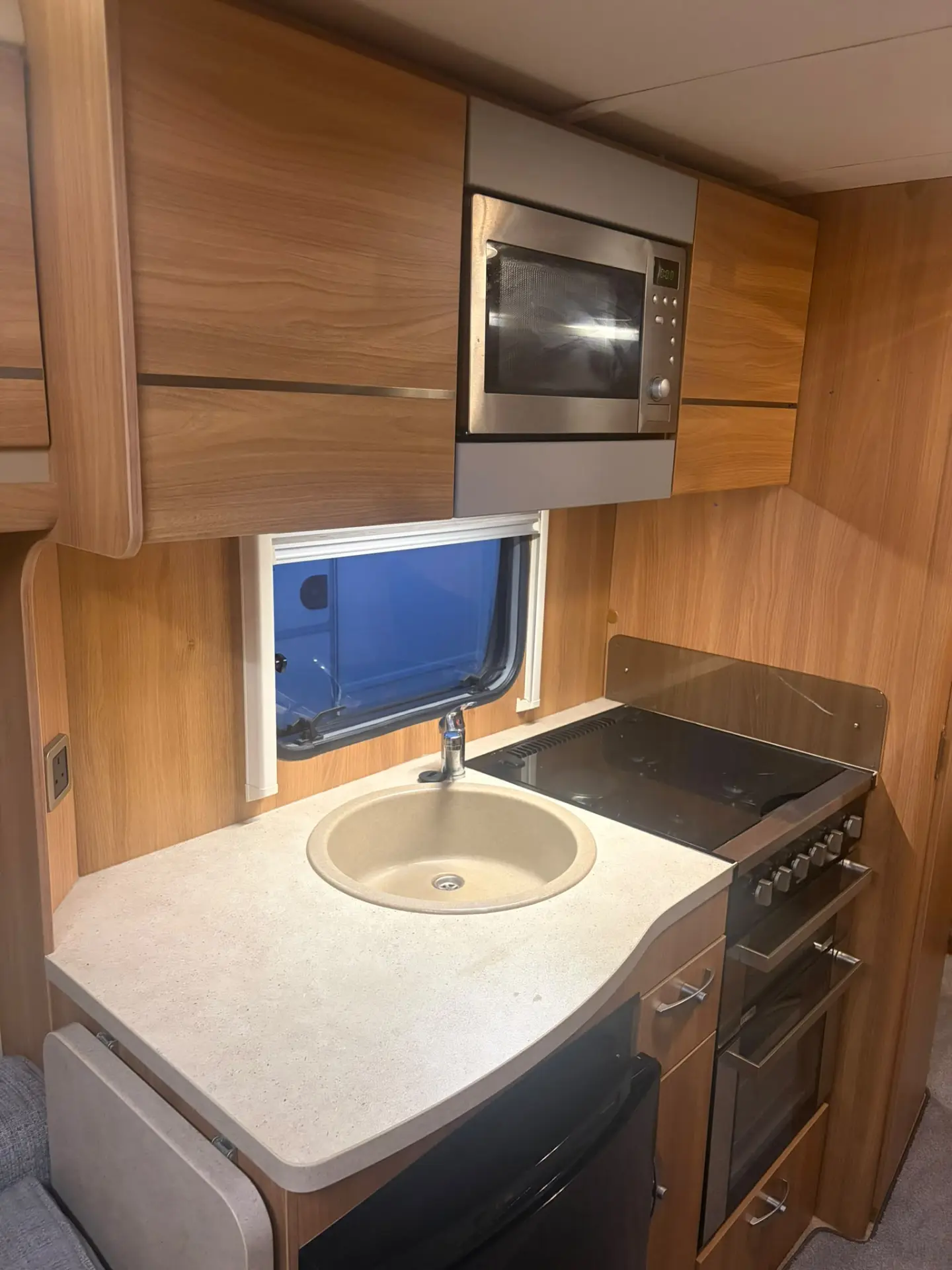 2013 Swift Expression 514 photo 8