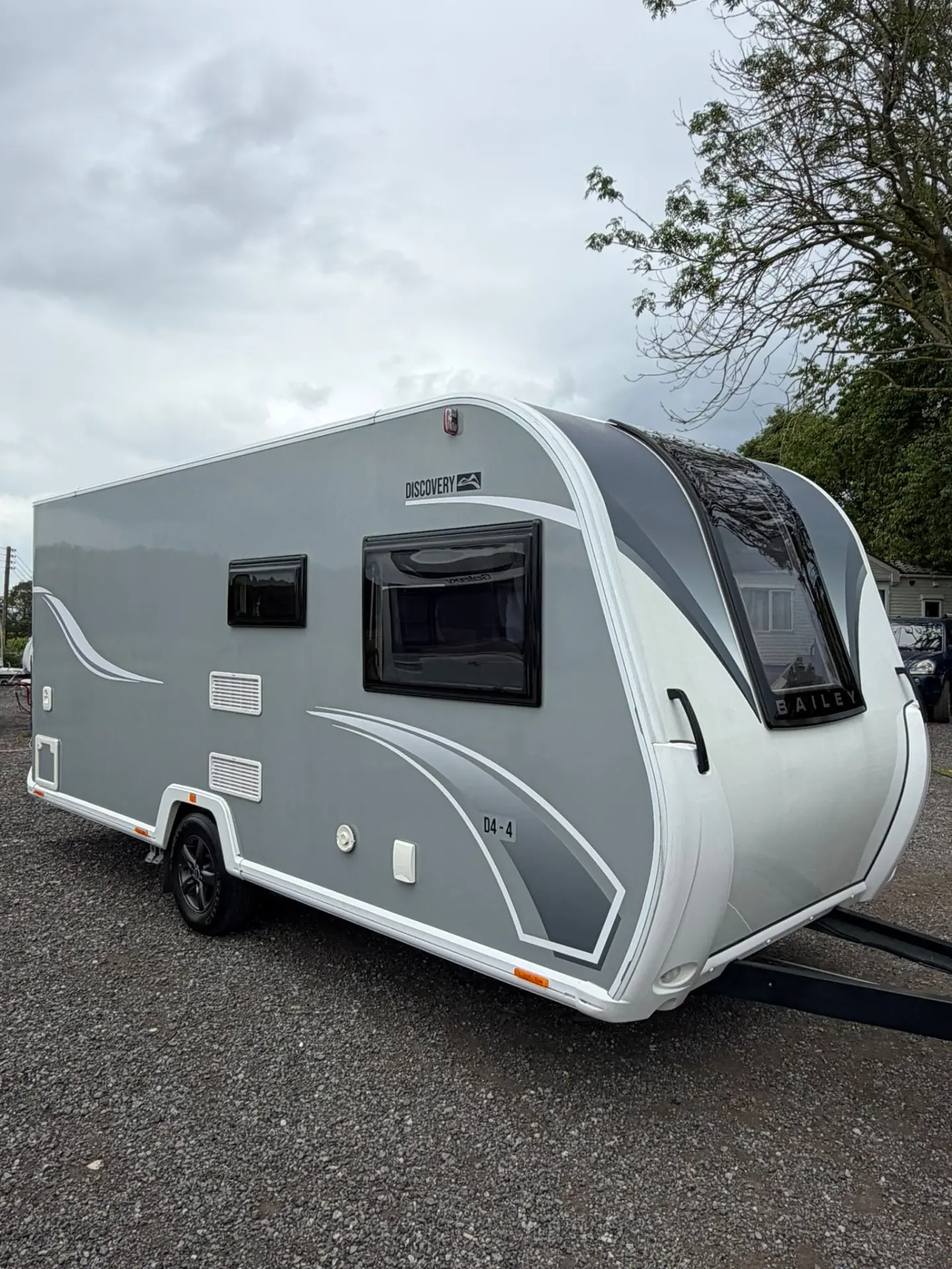 2022 Bailey Discovery D4-4D Fixed Bed