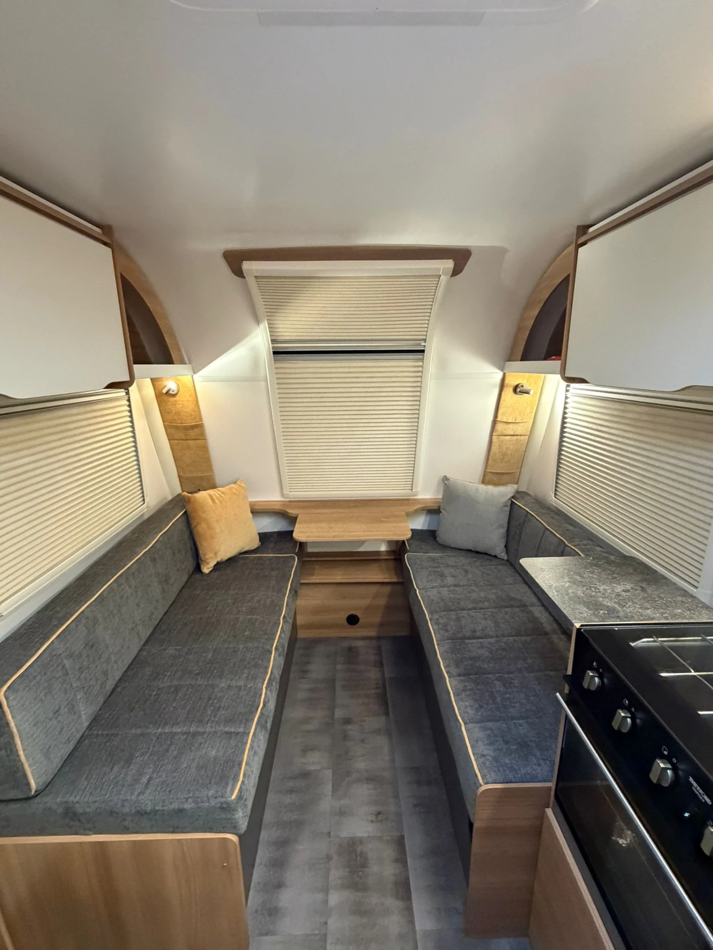2022 Bailey Discovery D4-4D Fixed Bed photo 6